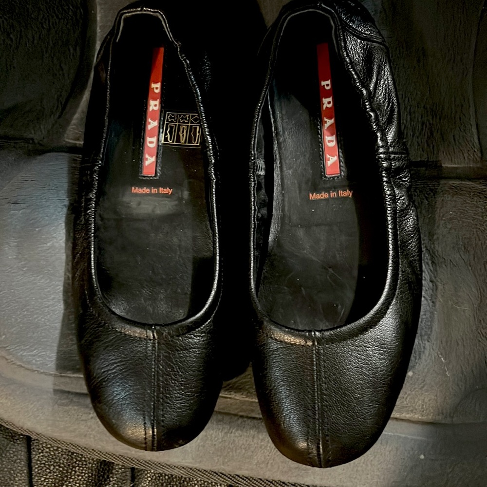 Almost new ballerina Prada , black , size 35 - autentique, without box .